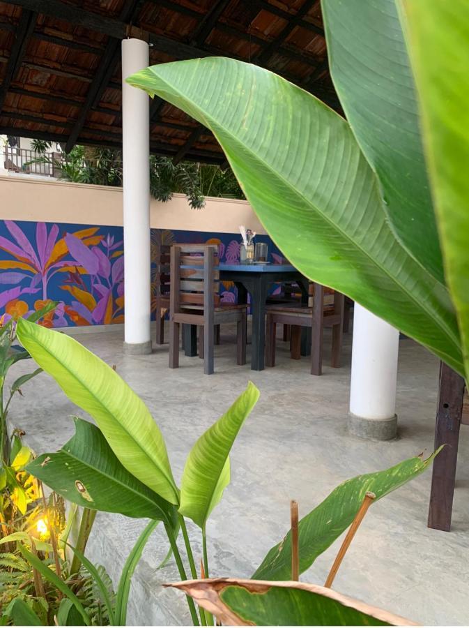 Daffodil Restaurant & Holiday Resort Унаватуна Экстерьер фото