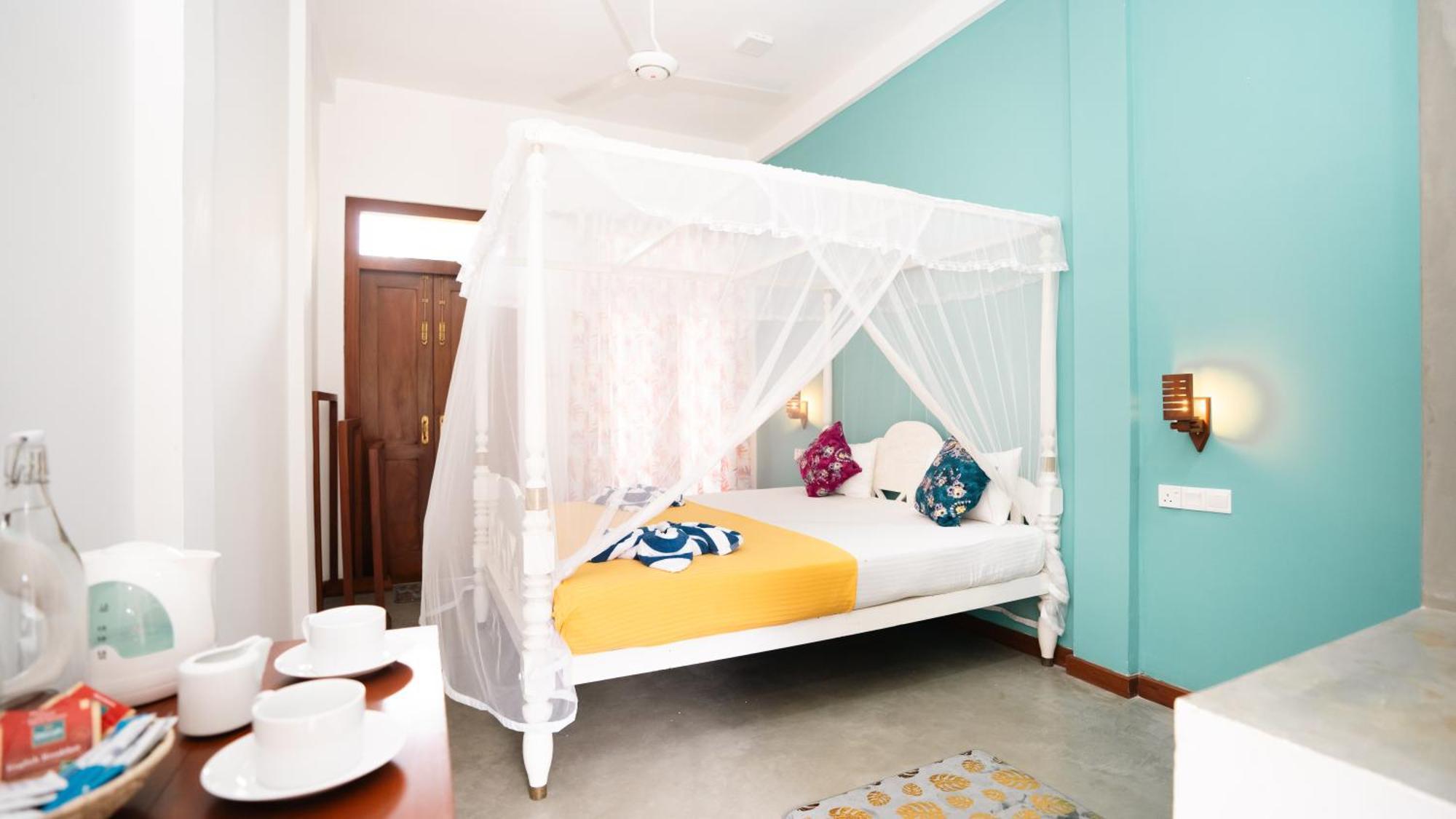 Daffodil Restaurant & Holiday Resort Унаватуна Экстерьер фото